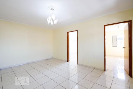 Sala de casa para alugar com 2 quartos, 105m² em Jardim Peri, São Paulo