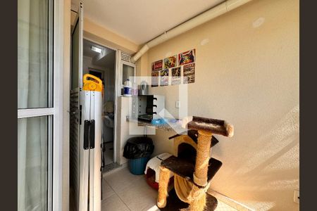 Sacada de apartamento à venda com 3 quartos, 71m² em Parque Jaçatuba, Santo André