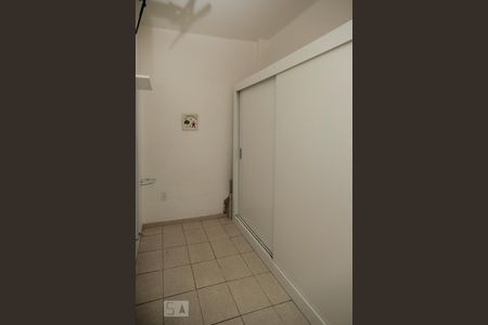 Apartamento para alugar com 70m², 2 quartos e sem vagaQuarto de Serviço