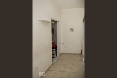 Apartamento para alugar com 70m², 2 quartos e sem vagaQuarto de Serviço