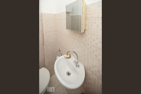 Apartamento para alugar com 70m², 2 quartos e sem vagaBanheiro