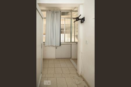 Apartamento para alugar com 70m², 2 quartos e sem vagaQuarto de Serviço