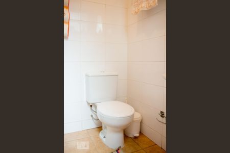 Casa à venda com 220m², 4 quartos e 5 vagasBanheiro de Serviço