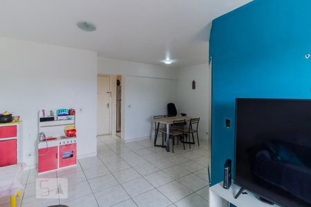 Sala de apartamento à venda com 2 quartos, 55m² em Jardim Maringa, São Paulo