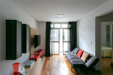 Sala de apartamento à venda com 1 quarto, 50m² em Carmo, Belo Horizonte
