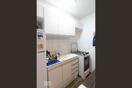 Cozinha de apartamento à venda com 1 quarto, 24m² em Vila Campanela, São Paulo