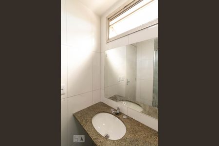 Apartamento à venda com 72m², 3 quartos e 1 vagaBanheiro da Suíte