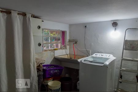 Casa à venda com 450m², 3 quartos e 3 vagas Casa à venda com 450m², 3 quartos e 3 vagasÁrea de Serviço