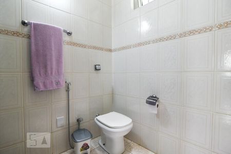 Casa à venda com 160m², 3 quartos e 2 vagas Casa à venda com 160m², 3 quartos e 2 vagasBanheiro comum