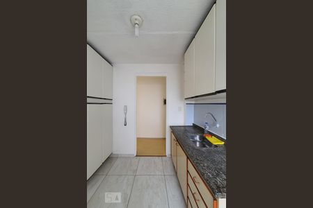 Apartamento para alugar com 68m², 2 quartos e 1 vagaCozinha