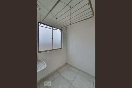 Apartamento para alugar com 68m², 2 quartos e 1 vagaÁrea de serviço