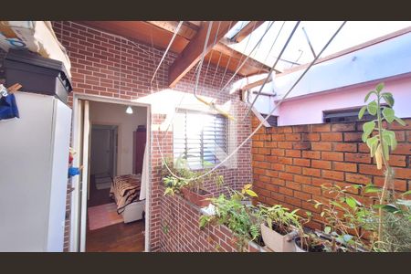 Casa à venda com 160m², 2 quartos e 1 vagaÁrea de Serviço