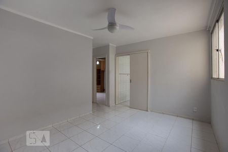 Sala de apartamento para alugar com 2 quartos, 50m² em Presidente Médici, Ribeirão Preto