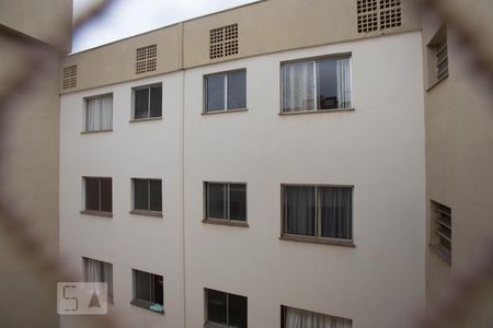 Vista da janela da sala de apartamento para alugar com 2 quartos, 50m² em Presidente Médici, Ribeirão Preto