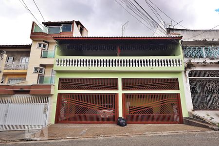 Casa à venda com 392m², 5 quartos e 4 vagasFachada