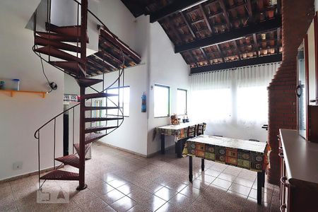 Casa à venda com 392m², 5 quartos e 4 vagasÁrea Gourmet