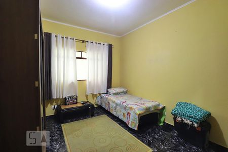 Casa à venda com 392m², 5 quartos e 4 vagasQuarto 2