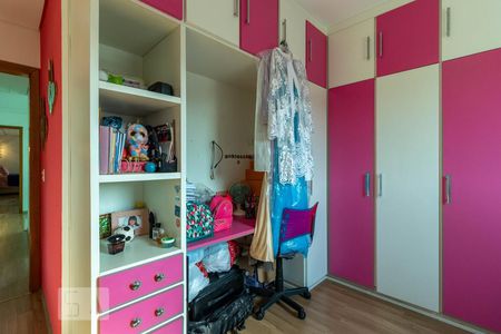 Casa à venda com 250m², 3 quartos e 5 vagas Casa à venda com 250m², 3 quartos e 5 vagasSuíte 3