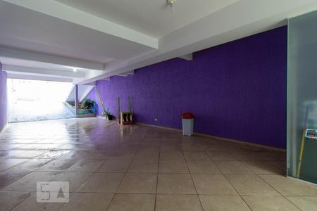Casa à venda com 250m², 3 quartos e 5 vagas Casa à venda com 250m², 3 quartos e 5 vagasGaragem