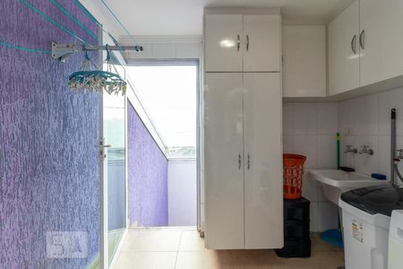 Casa à venda com 250m², 3 quartos e 5 vagas Casa à venda com 250m², 3 quartos e 5 vagasÁrea de Serviço