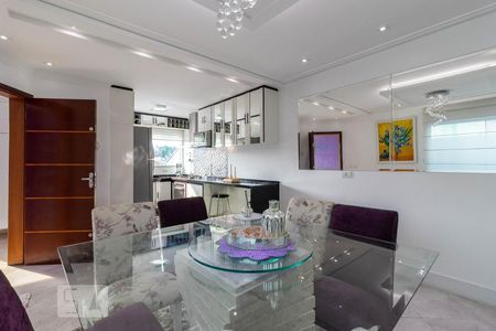 Casa à venda com 250m², 3 quartos e 5 vagas Casa à venda com 250m², 3 quartos e 5 vagasSala de Jantar