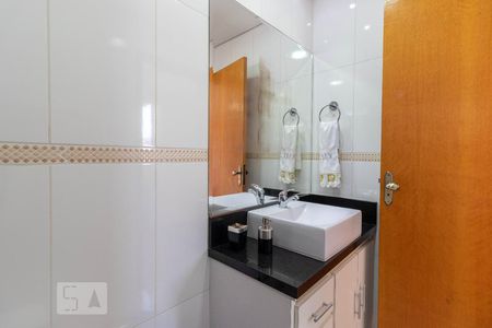 Casa à venda com 250m², 3 quartos e 5 vagas Casa à venda com 250m², 3 quartos e 5 vagasBanheiro da Suíte 3
