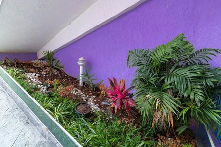 Casa à venda com 250m², 3 quartos e 5 vagas Casa à venda com 250m², 3 quartos e 5 vagasJardim