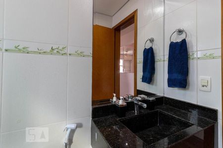 Casa à venda com 250m², 3 quartos e 5 vagas Casa à venda com 250m², 3 quartos e 5 vagasBanheiro da Suíte 1