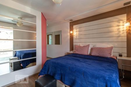 Casa à venda com 250m², 3 quartos e 5 vagas Casa à venda com 250m², 3 quartos e 5 vagasSuíte 1