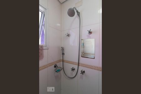 Casa à venda com 250m², 3 quartos e 5 vagas Casa à venda com 250m², 3 quartos e 5 vagasBanheiro da Suíte 3 - Ducha à Gás