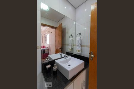 Casa à venda com 250m², 3 quartos e 5 vagas Casa à venda com 250m², 3 quartos e 5 vagasBanheiro da Suíte 3 - Pia