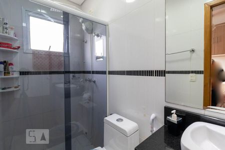 Casa à venda com 250m², 3 quartos e 5 vagas Casa à venda com 250m², 3 quartos e 5 vagasBanheiro da Suíte 2