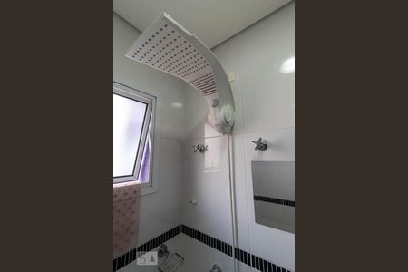 Casa à venda com 250m², 3 quartos e 5 vagas Casa à venda com 250m², 3 quartos e 5 vagasBanheiro da Suíte 2 - Chuveiro Elétrico