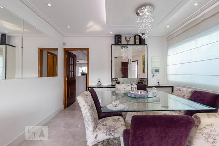 Casa à venda com 250m², 3 quartos e 5 vagas Casa à venda com 250m², 3 quartos e 5 vagasSala de Jantar