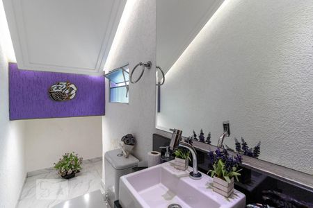 Casa à venda com 250m², 3 quartos e 5 vagas Casa à venda com 250m², 3 quartos e 5 vagasBanheiro da Área de Lazer