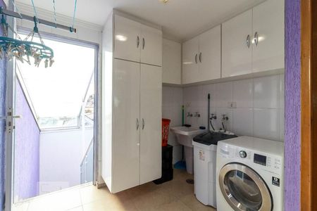Casa à venda com 250m², 3 quartos e 5 vagas Casa à venda com 250m², 3 quartos e 5 vagasÁrea de Serviço