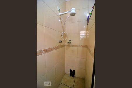 Casa à venda com 200m², 2 quartos e 2 vagasBanheiro