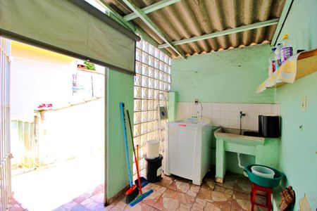 Casa à venda com 200m², 2 quartos e 2 vagasÁrea de Serviço