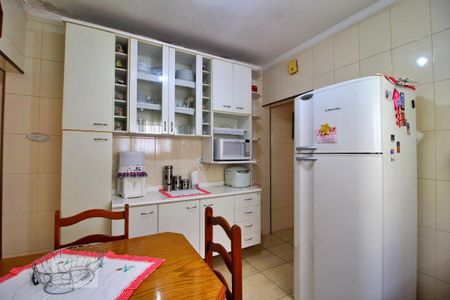 Casa à venda com 200m², 2 quartos e 2 vagasCozinha