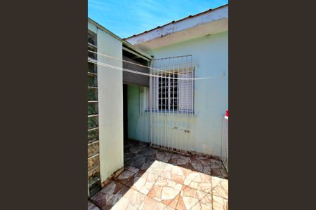 Casa à venda com 200m², 2 quartos e 2 vagasQuintal