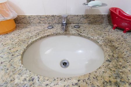 Casa à venda com 85m², 3 quartos e 2 vagas Casa à venda com 85m², 3 quartos e 2 vagasBanheiro