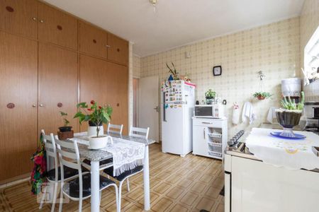 Casa à venda com 85m², 3 quartos e 2 vagas Casa à venda com 85m², 3 quartos e 2 vagasCozinha