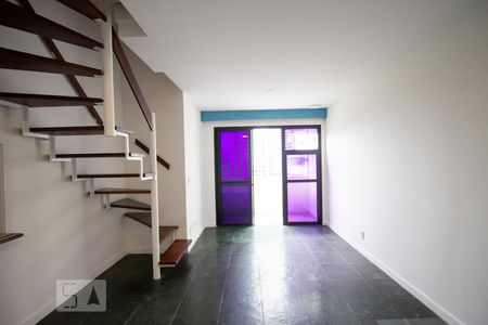 Sala de Apartamento com 2 quartos, 78m² Barra da Tijuca - Marapendi