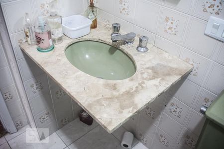 Apartamento à venda com 78m², 2 quartos e 1 vagaBanheiro - Torneira