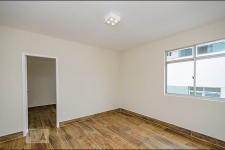 Apartamento à venda com 206m², 4 quartos e 2 vagasSala piso 2