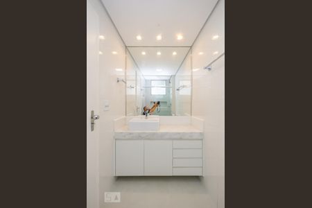 Apartamento à venda com 206m², 4 quartos e 2 vagasBanheiro da Suíte