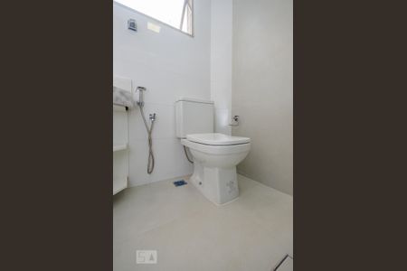 Apartamento à venda com 206m², 4 quartos e 2 vagasBanheiro Social 2