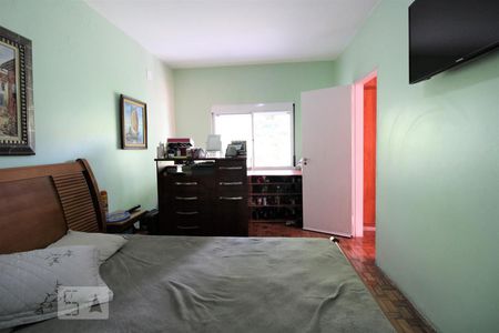 Casa à venda com 210m², 3 quartos e 3 vagasSuíte