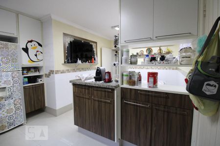 Casa à venda com 210m², 3 quartos e 3 vagasCozinha