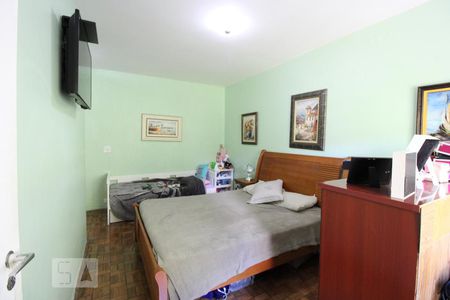 Casa à venda com 210m², 3 quartos e 3 vagasSuíte